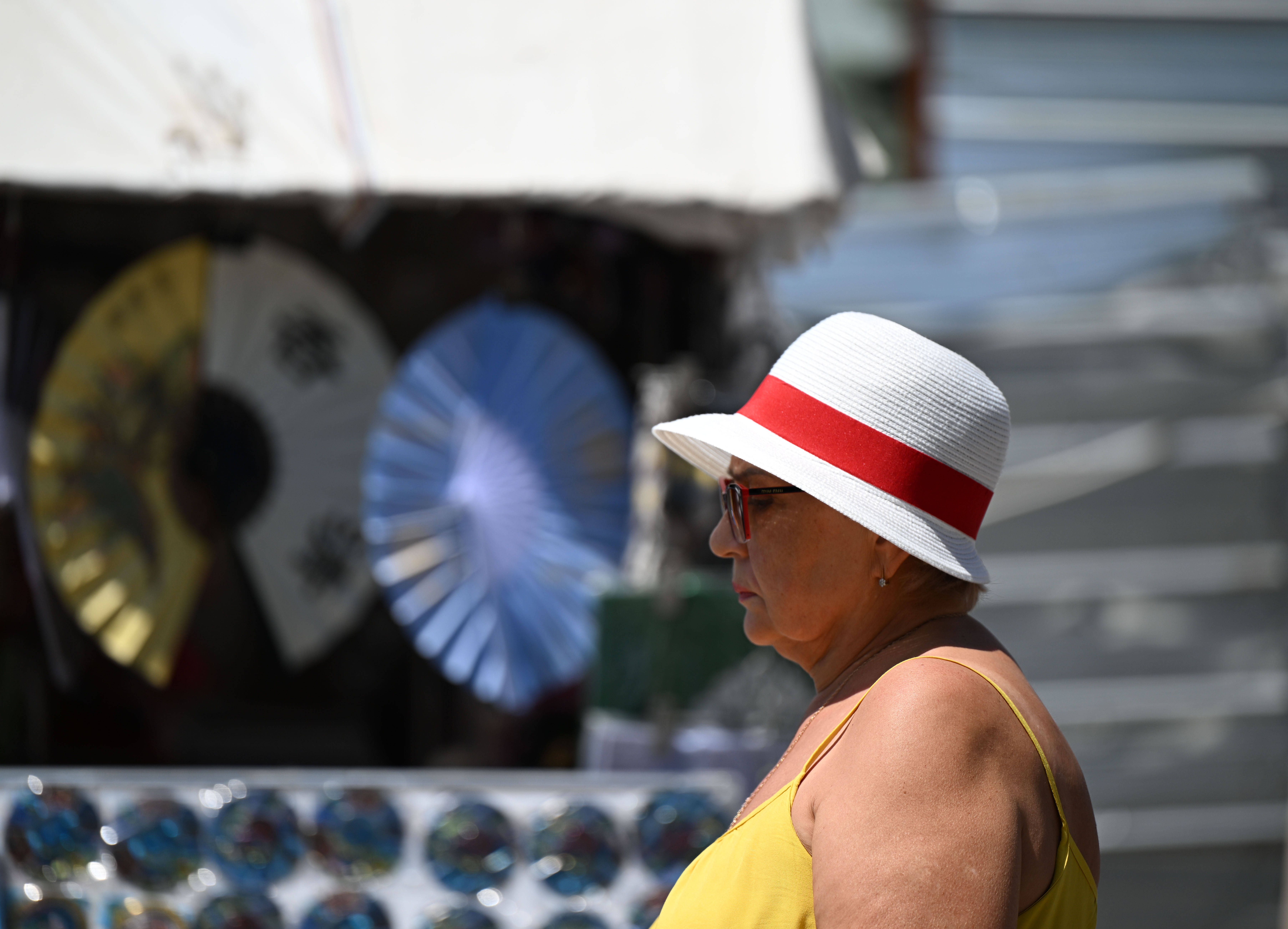 皇冠公司的代理怎么拿_哈萨克斯坦阿拉木图迎来高温天气