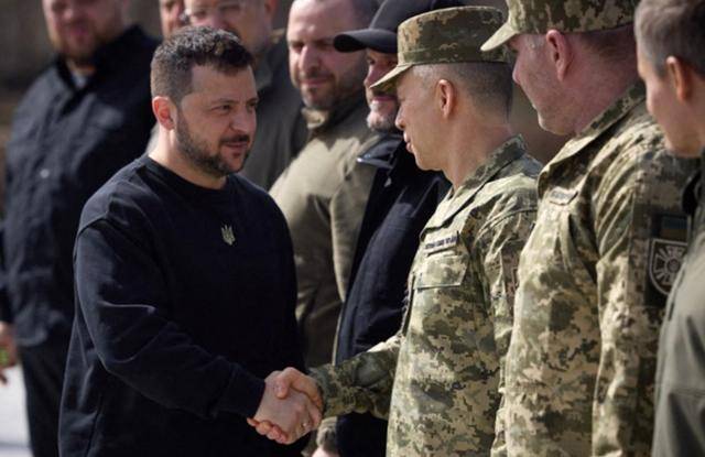 皇冠信用网出租足球
_红军城陷落在即皇冠信用网出租足球
,德媒紧急提醒乌克兰:再不撤就要人地尽失