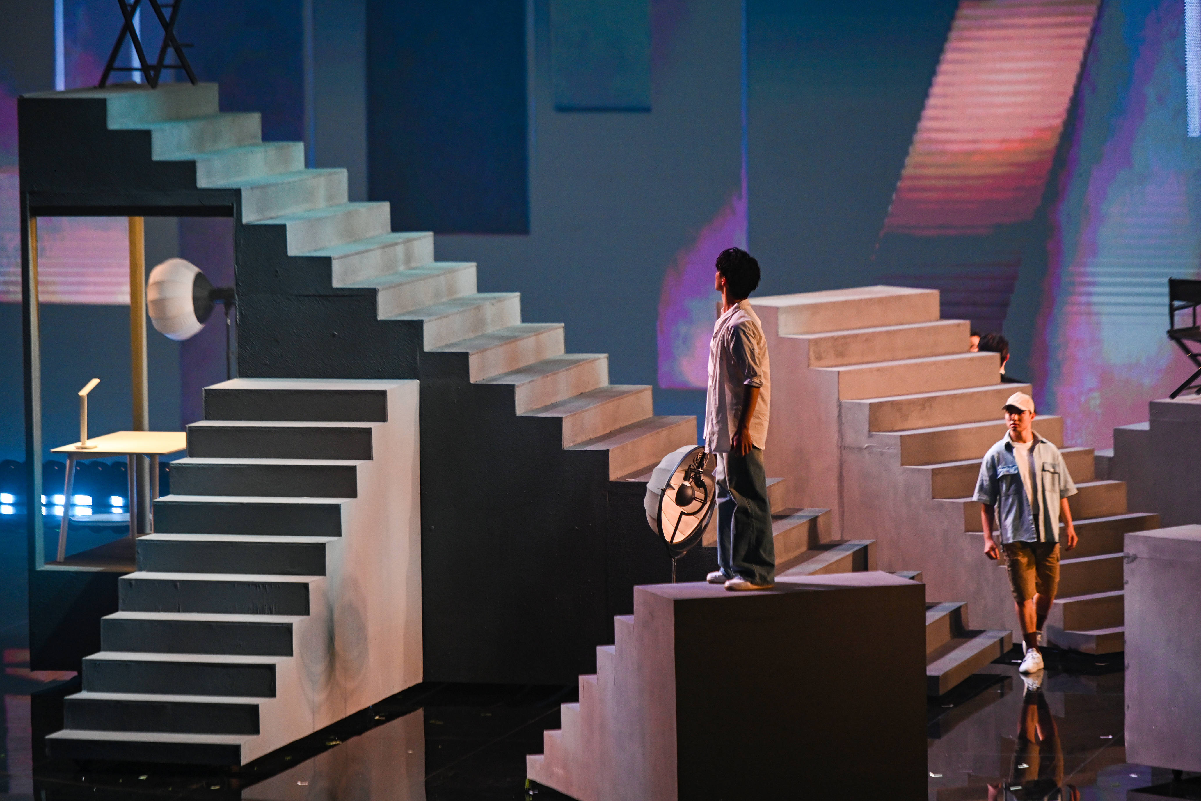 介绍个信用网网址
_2025年中国金鸡百花电影节开幕